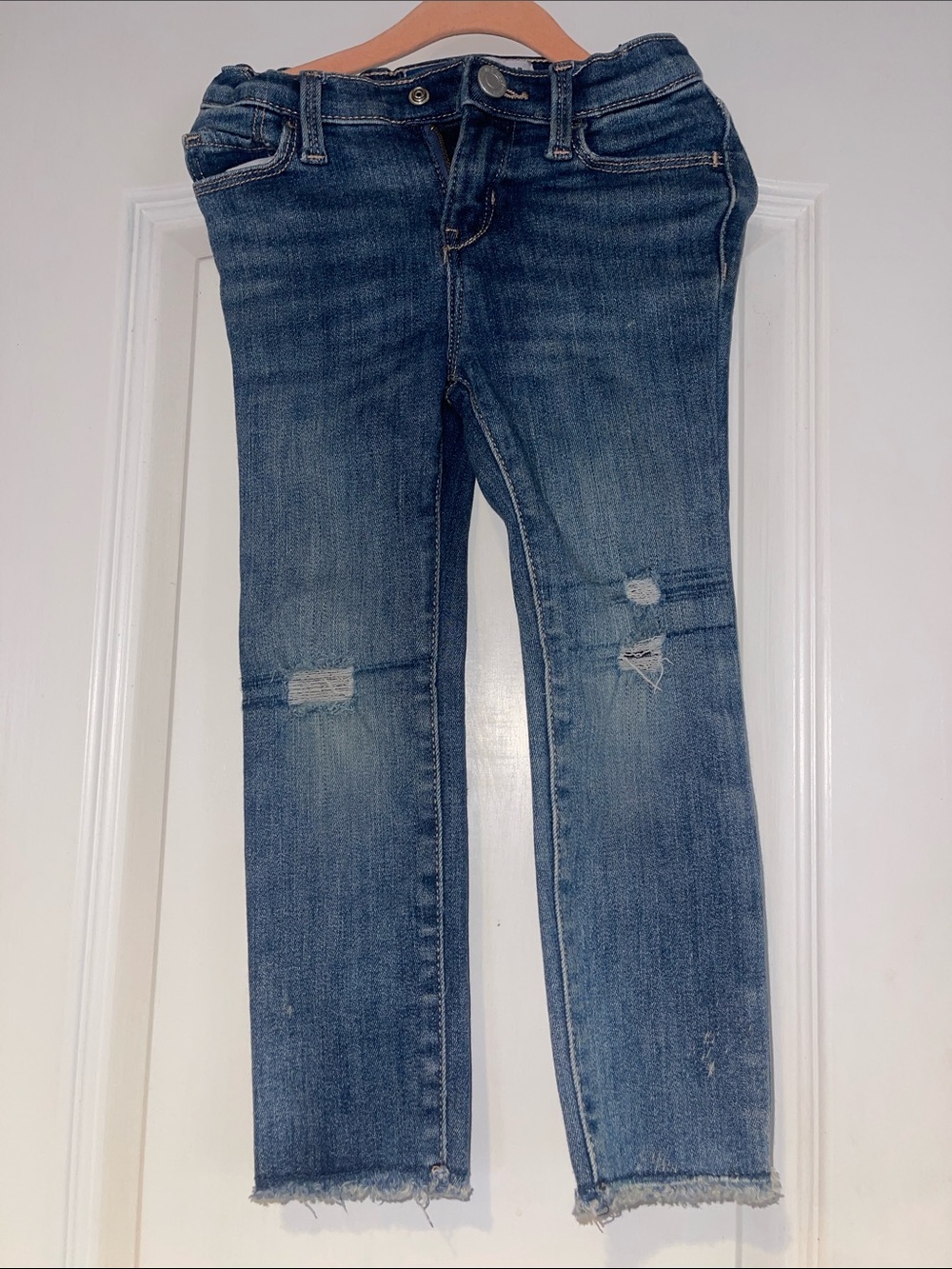 Old Navy Women's Medium Blue Skinny Distressed Jeans